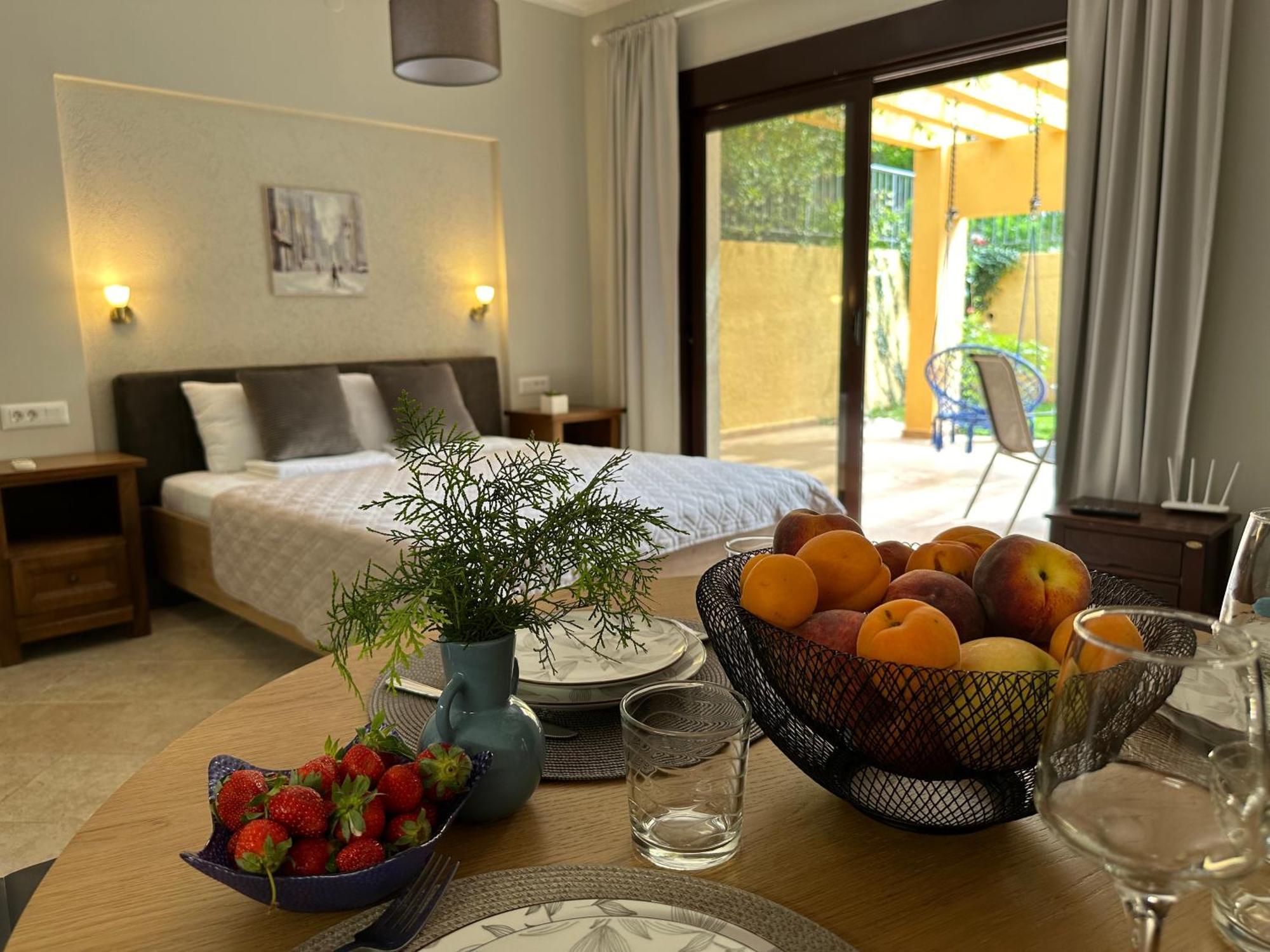 Villa Risan Apartments Esterno foto
