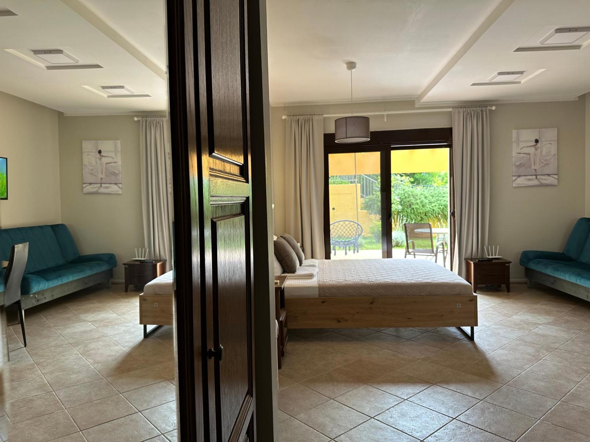 Villa Risan Apartments Esterno foto