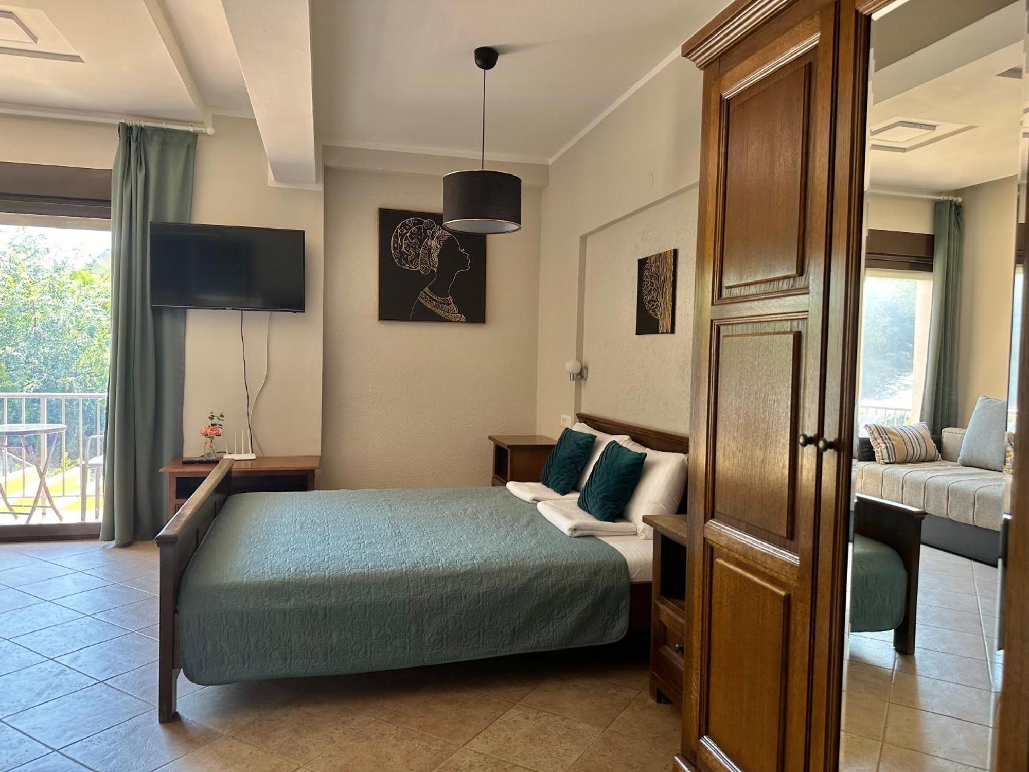 Villa Risan Apartments Esterno foto