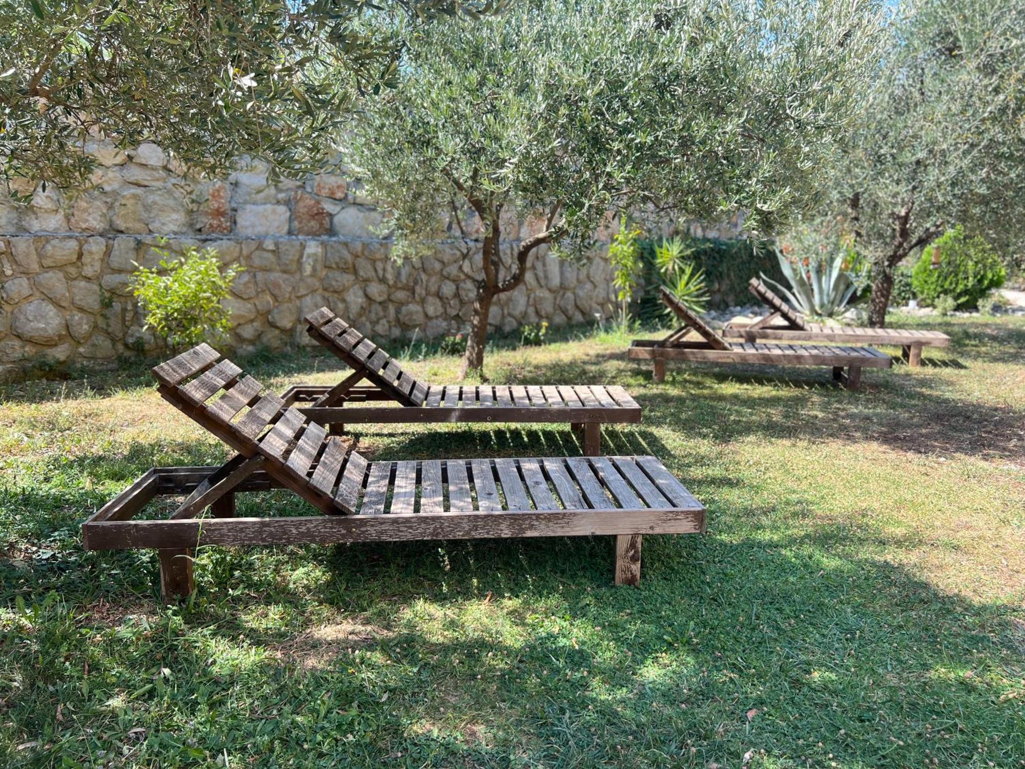 Villa Risan Apartments Esterno foto
